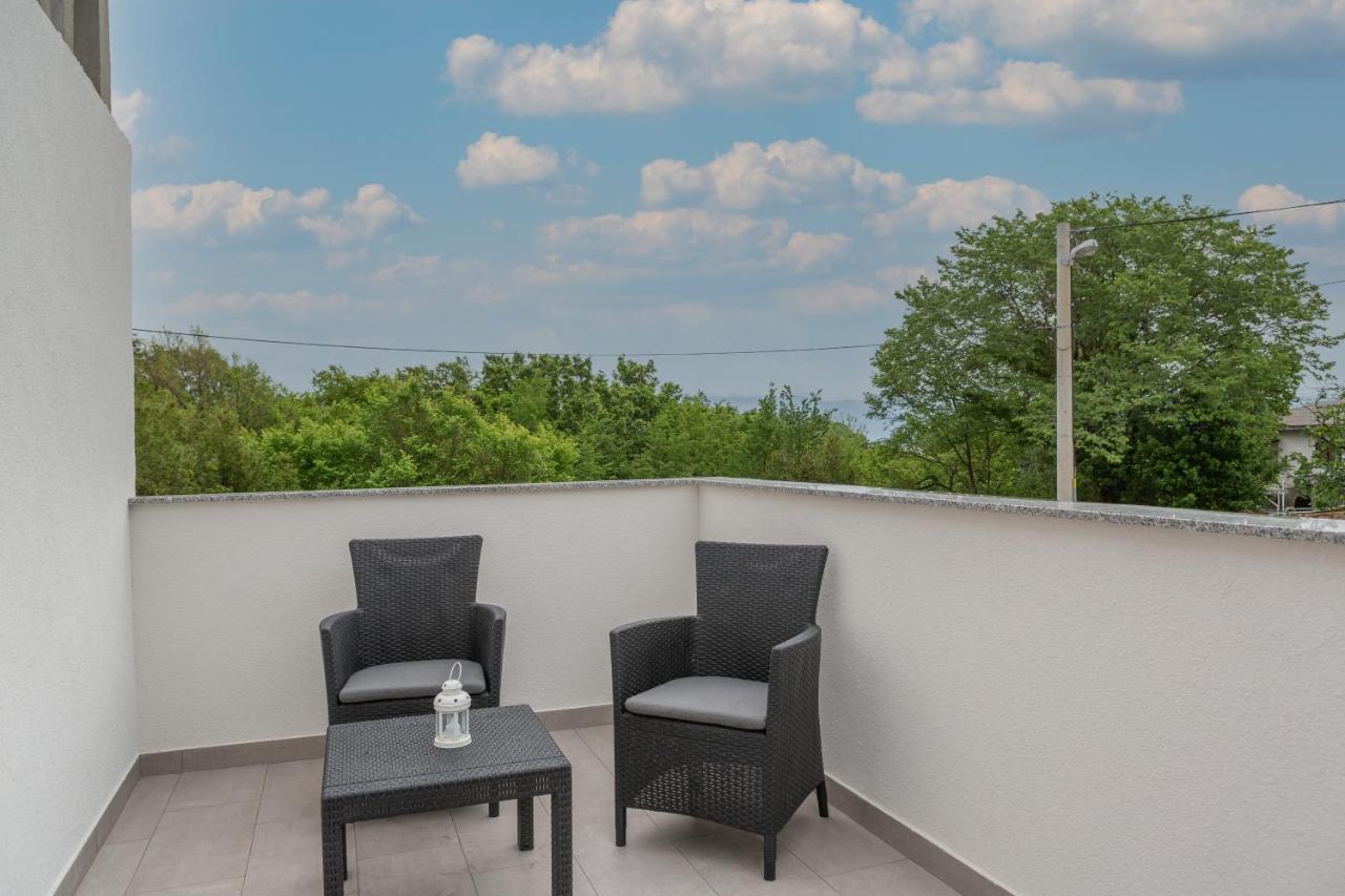 Apartman Marija 218 ริซิกา ภายนอก รูปภาพ